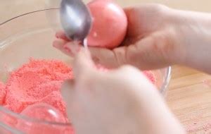 How To Make DIY Lush Bath Bombs - DIY Projects for Teens