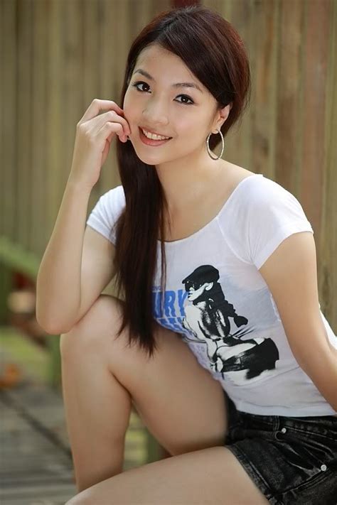 Very Beautiful Chinese Girl Photo Collection ~ Give Me Love