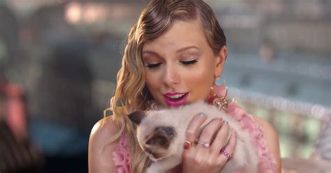 Taylor Swift ME! Review: Every Easter Egg in the New Music Video ...