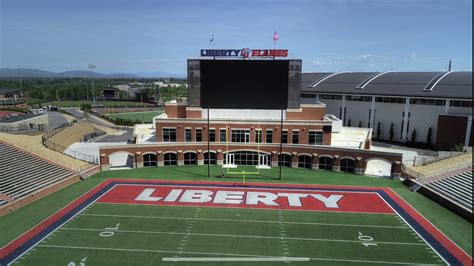 VIDEO & PHOTO: Williams Stadium | A Sea of Red