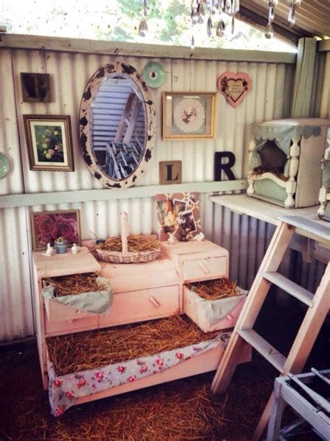 Chicken Coop Decor Ideas – A Coop Doesn’t Have To Be Boring