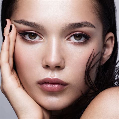 5 Hottest Brow Trends for 2023- Adel Professional | Blog