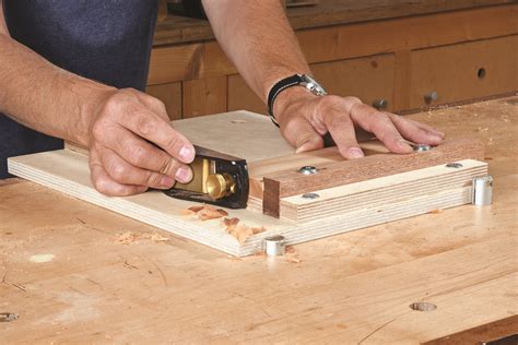 Block Plane Shooting Board - Woodworkers Institute