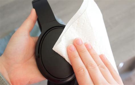 What Should You Clean Your Headphones With - The Frisky