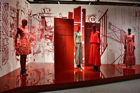 Chanel's Mademoiselle Privé Exhibit Hits Tokyo [PHOTOS]
