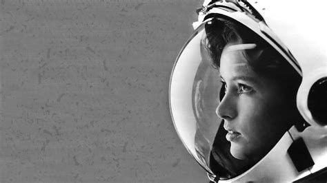 Astronaut Women Wallpapers - Wallpaper Cave