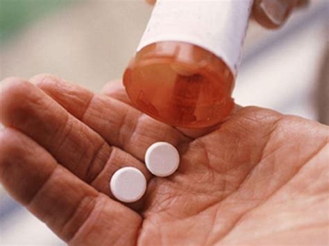 Could a Type of Statin Raise Dementia Risks? - Consumer Health News | HealthDay