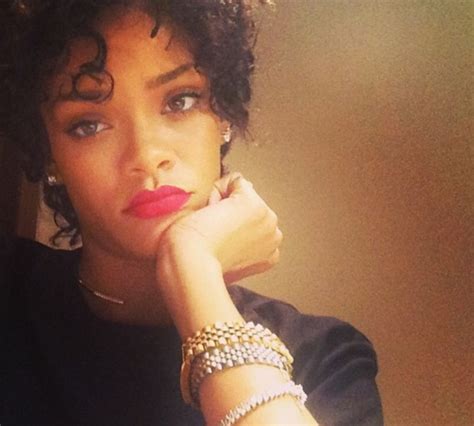 Rihanna Shows Off New Hairdo: Singer Goes Back To Black Hair [PHOTO ...