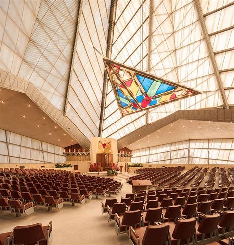 A Frank Lloyd Wright synagogue transformed