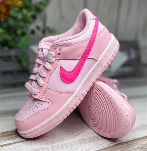 Triple Pink Nike Dunk Low barbie - Etsy