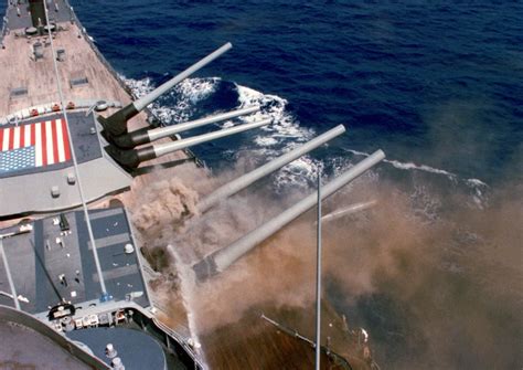 USS Iowa turret explosion 1989. The Navy claimed first that (homosexual ...