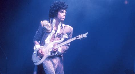 A Tale of Two Guitars: The Story of Prince's Cloud and Purple Special ...