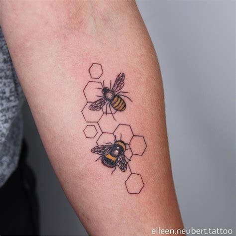 bumble-bee-tattoo-2 - Tattoo Designs for Women