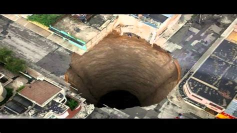 6MIN News Why Are Giant Sinkholes Appearing All Over America? - YouTube