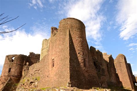 GOODRICH CASTLE Herefordshire, Goodrich, Fortification, Medieval Castle ...