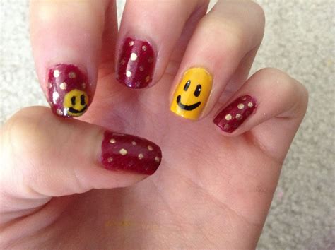 Summer Nail Designs Smiley Face - Design Talk