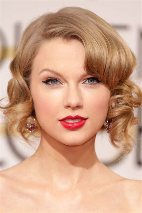 Enchanting Eyes: Mastering Taylor Swift's Signature Makeup With A 3-Color Ribbon Lei Twist