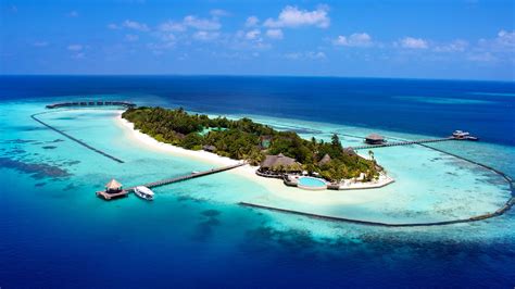 Maldives Adults Only Resort - Romance, Honeymoons & Diving