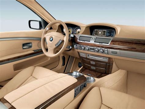 BMW Serie 7 E65: rivoluzione stilistica e innovazione tecnologica - D TUTTO E D+