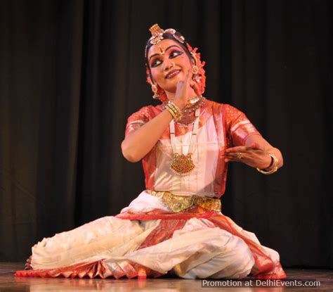 "Bhamakalapam" Kuchipudi recital by Meenu Thakur at Epicentre, Apparel House, Sector 44, Gurgaon ...