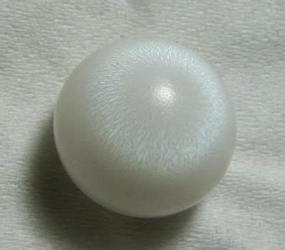 Clam pearls - Genisi Pearls