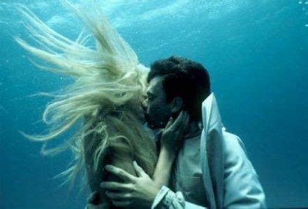 kissing | Splash movie, Underwater kiss, Mermaid movies