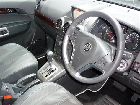 P1000670 | Vauxhall Antara interior | DaveLHR | Flickr