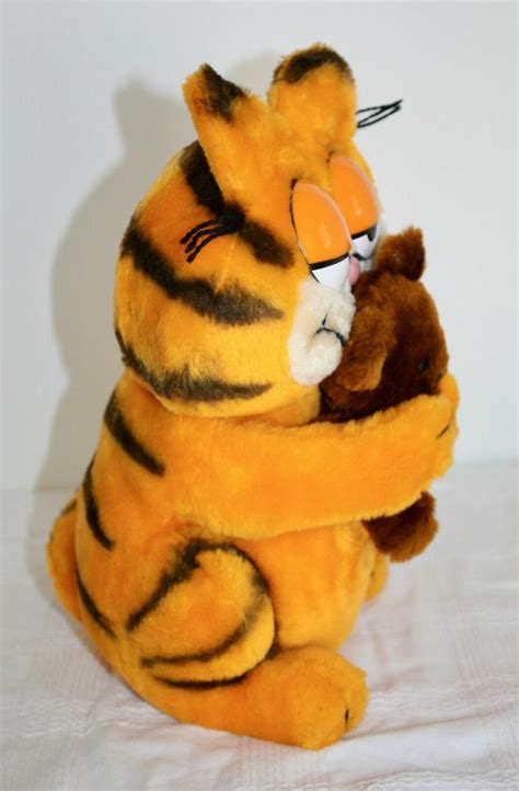 NEW Rare Vintage Plush Garfield Hugging Pookie MINT 1978 Dakin ...