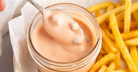 In N Out Sauce (Easy Recipe) - Insanely Good