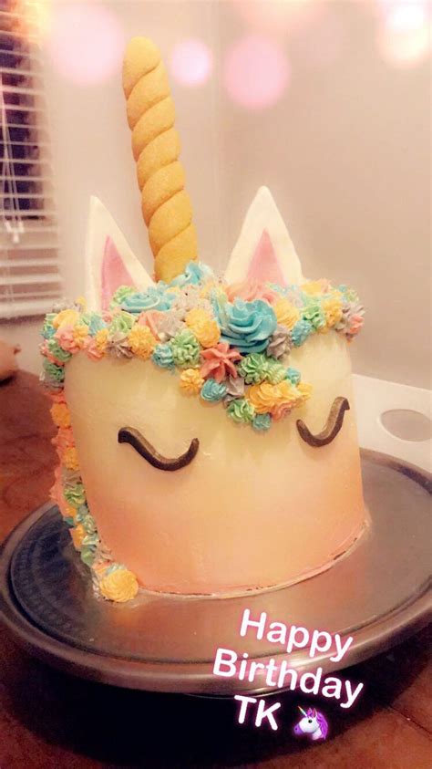 [homemade] unicorn cake - white chocolate mud cake and vanilla buttercream : r/food