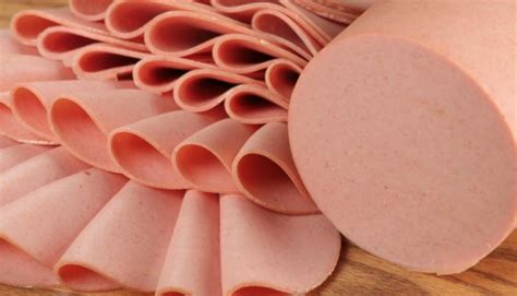 Bologna sausage 1kg – Tom ship service