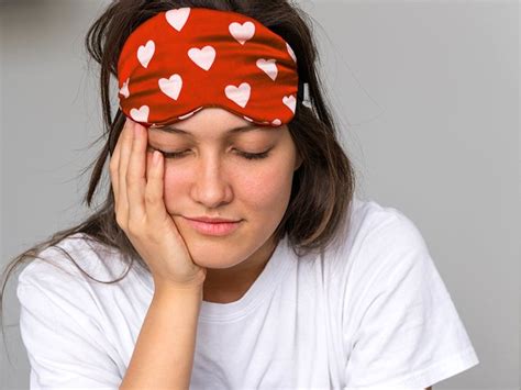 Sleep Mask Benefits: Uses, Types, and More