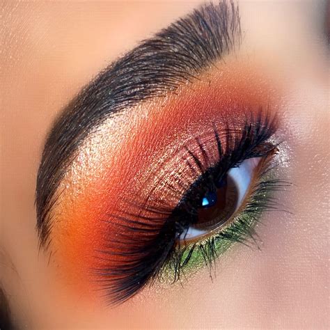 Orange Eyeshadow Looks, Orange Eye Makeup, Bright Eye Makeup, Makeup Looks For Green Eyes ...