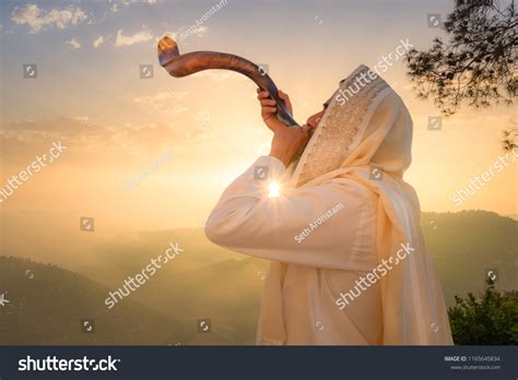 1,347 Blowing shofar Images, Stock Photos & Vectors | Shutterstock