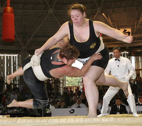 Women Sumo Wrestling Stock Photos and Pictures | Getty Images