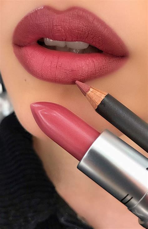 Mac lipstick shades of red - dameriowa