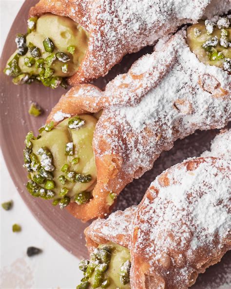 Pistachio Cannoli - Cannoli Shells and Pistachio Filling