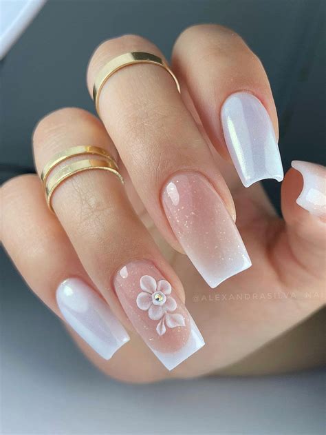 35+ White Nail Designs Perfect for Winter Season