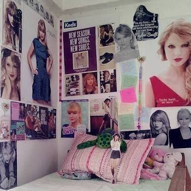 I want a room like this 😭 . . . . . . @taylorswift @taylornation @enchanted_swiftie_13 ...