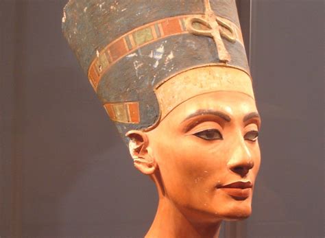 Biography of Queen Nefertiti, Ancient Egyptian Queen | Ancient egypt, Nefertiti, Queen nefertiti