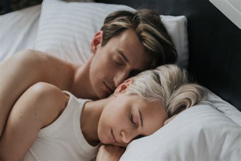 The Best 15 Cuddle Positions to Get Closer with Your Partner