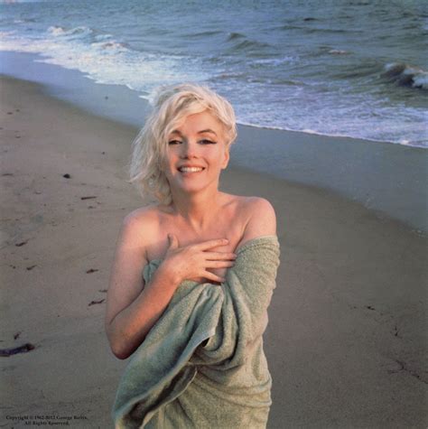 Beautiful Marilyn Monroe in a Green Towel on Santa Monica Beach in 1962 ~ vintage everyday