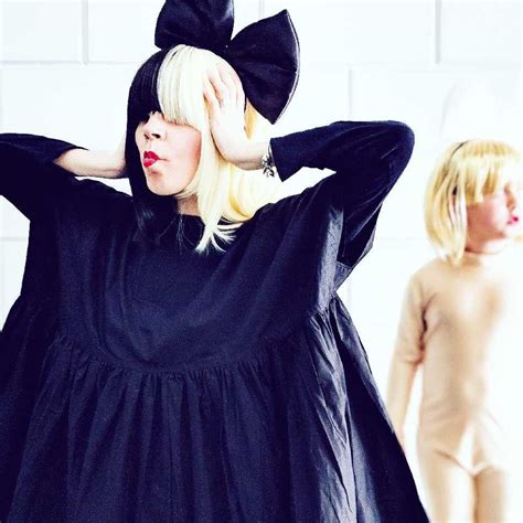 SIA costume for Halloween/ Purim, Mother and daughter cosplay, Awesome family matching costume ...