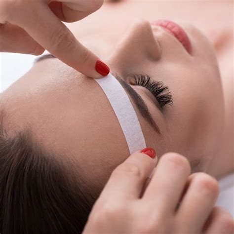 Waxing Eyebrows & Tinting Eyebrows • Bella Reina | Spa Beauty Products