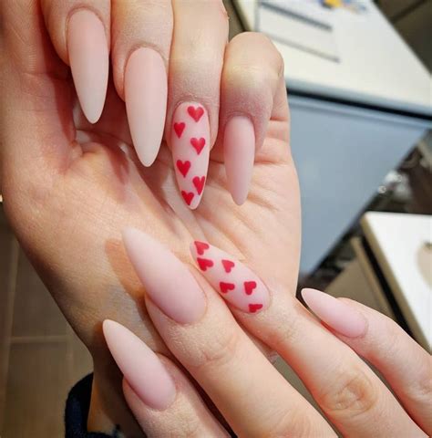 80 Gorgeous Valentine's Nails Designs in 2020 | Nail designs valentines ...