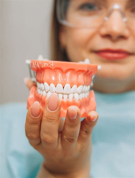 Lower Suction Dentures - SEMCD | Bracebridge Denture Clinic