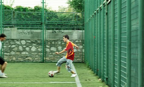 Soccer Player by AhmetSelcuk on DeviantArt