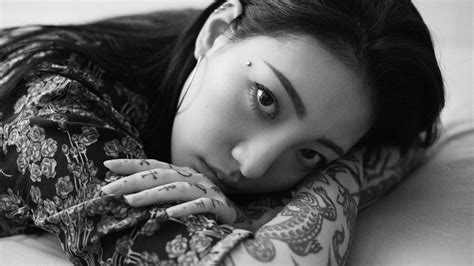 Inside the Illegal Subculture of Female Korean Tattoo Artists