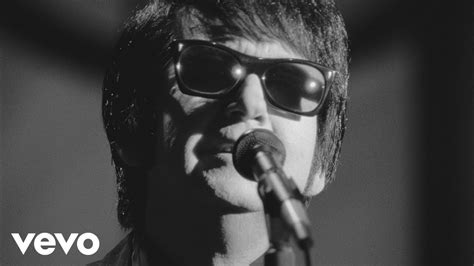 Roy Orbison - Only the Lonely (Black & White Night 30) | Roy orbison, World music, The way i feel