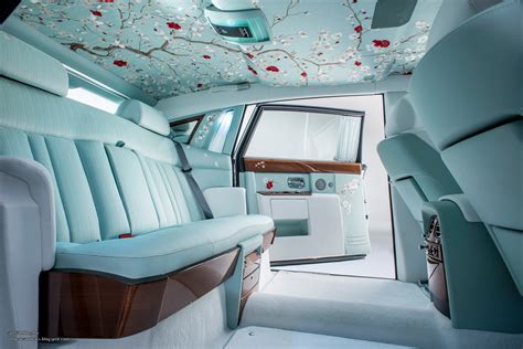 Interior of Rolls-Royce Phantom Serenity [2200x1470] : r/carporn